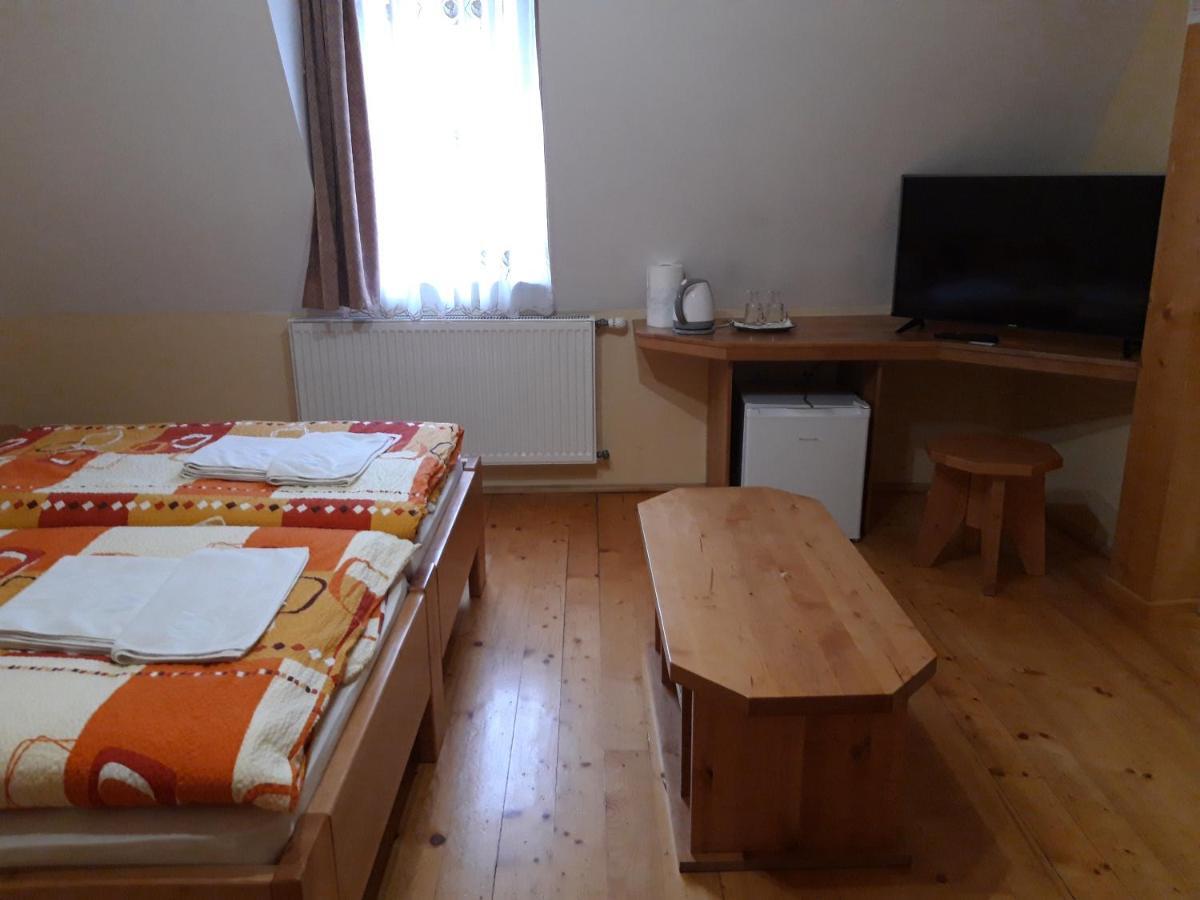Penzion Weinerovka Varin Zilina Bagian luar foto